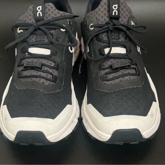 On Cloud Cloud Ultra Trail Running Shoes Womens Sz 7.5 Black & White - Picture 5 of 14
